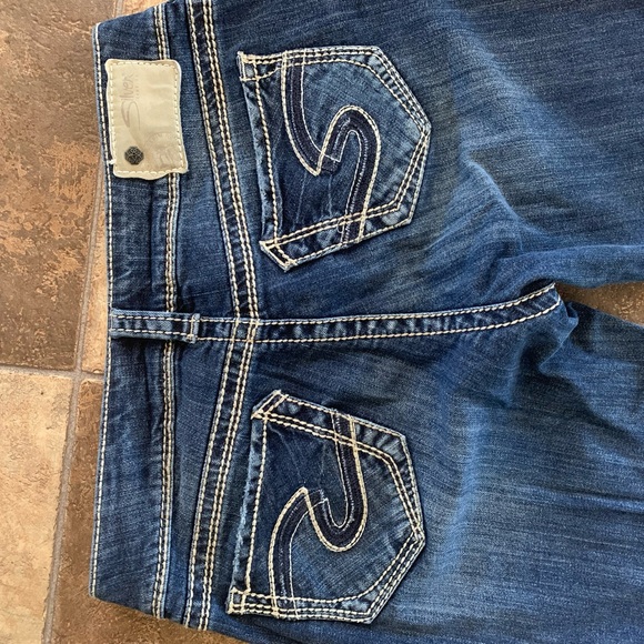 Woman’s silver jeans! - Picture 5 of 5